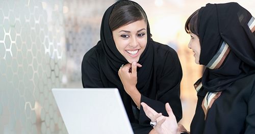 إطلاق "دليل التوازن بين الجنسين" في الإمارات

